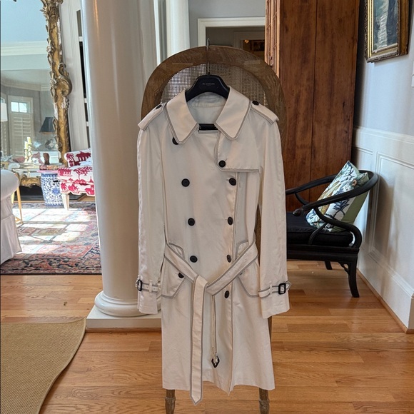 Burberry White Trench Coat With Navy Stitching, Classic - Picture 1 of 15